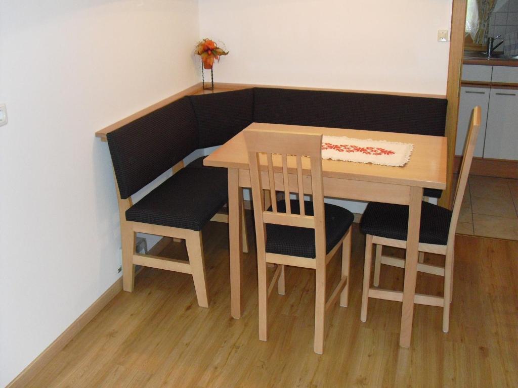 Haus Gruenbacher Лиенц Екстериор снимка