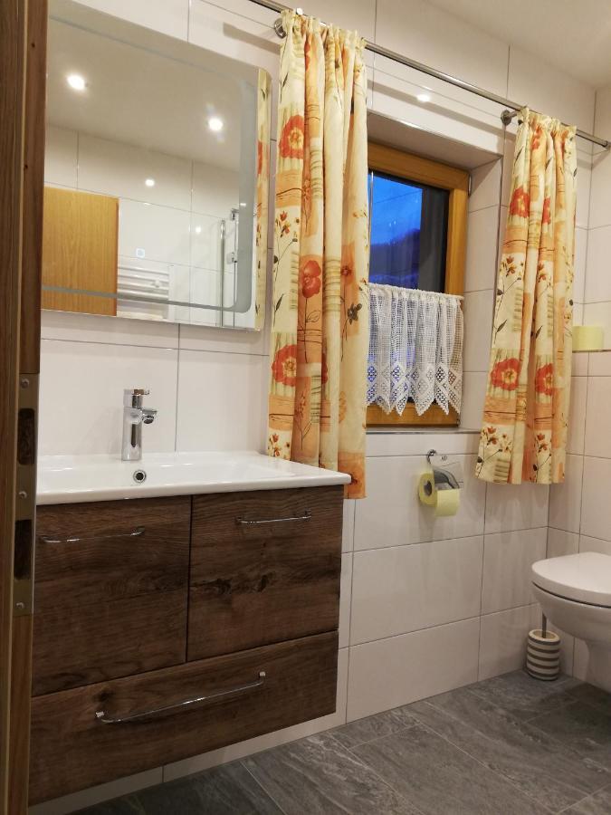 Haus Gruenbacher Лиенц Екстериор снимка